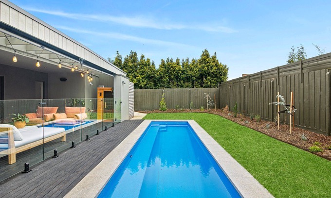 Torquay House | Discover Ballyliffen Premium 6 with Oceanfront Views