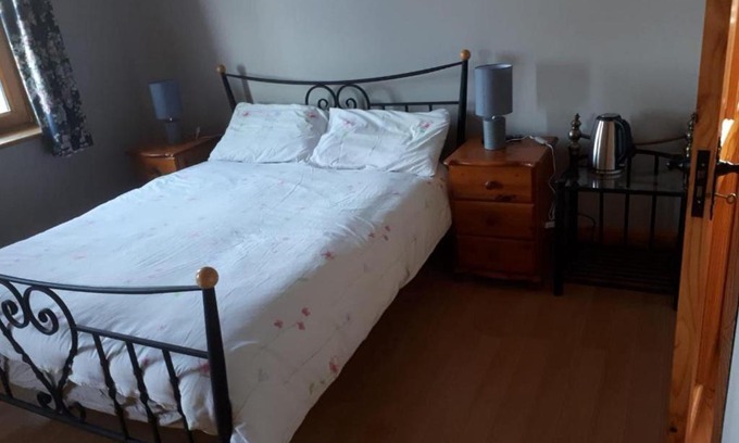Corofin House | Exceptional Ballytigue House: Guest Rated 10/10 Stay