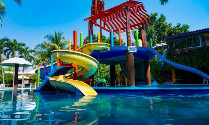 La Huerta Hotel | Relaxing Oceanfront Getaway at Balneario y Cabañas ISIS