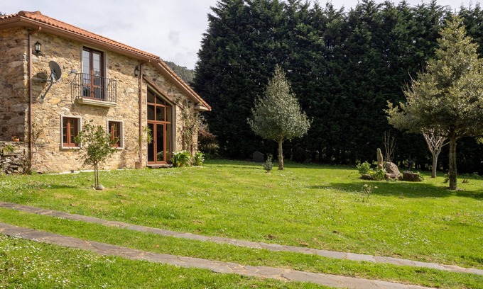 Cedeira House | Enchanting Balteira da Terra: Spa, Hot Tub & Pet Friendly