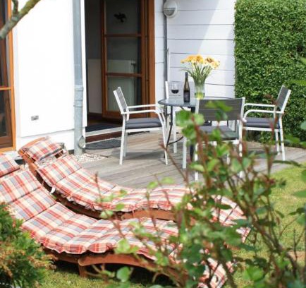 Wittenbeck Apartment | Budget-Friendly Baltic Green Haven: Ideal for Families & Pets