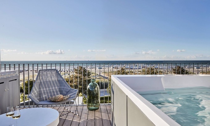 Warnemuende Hotel | Serene Baltic Hideaway Beach Hotel with Spa & Dining