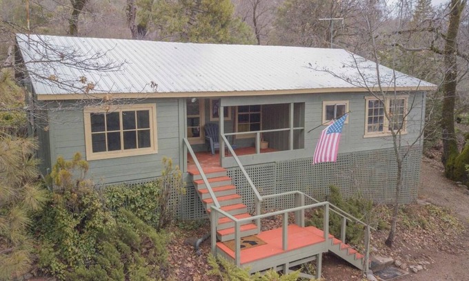Pinehurst Cabin | Relaxing Baltyr Cabin at Pinehurst with Ocean View Pool