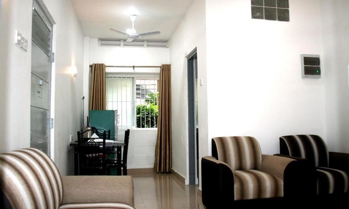 Colombo 04 Apartment | Ocean View Retreat at Bamba Flat - Family-Friendly Stay