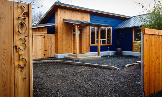 Friendly House | Explore Bamboo Garden House with Spa and Breakfast Delights