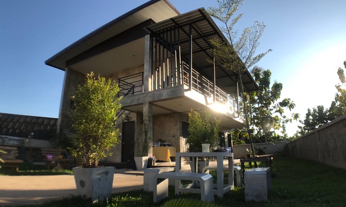Nan Hotel | Budget-Friendly Ban Roojai with Family Amenities & Breakfast