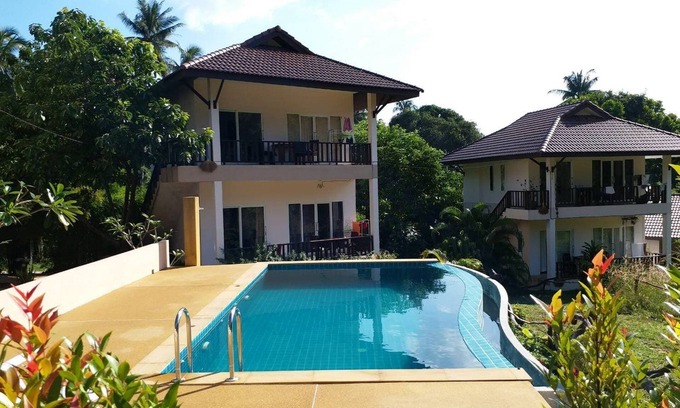 Haad Pleayleam Apartment | Relax at Ban Sabai 4 - Family-Friendly Stay in Koh Phangan