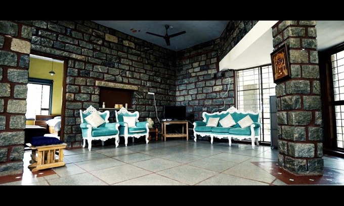 Srinivaspur Villa | Pet-Friendly BANA the Wild Waters Resort with Pool Access