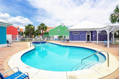 Sunset Pass Apartment | Discover Banana Bay 6047: Family-Friendly Getaway Awaits
