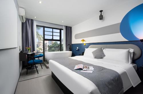Tianhe Hotel | Family-Friendly Stay at Banana Fun Hotel Near Yantang Metro