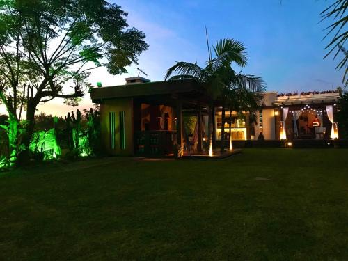Torres House | Eco Retreat with Pool, Pet Friendly & Steps from the Beach