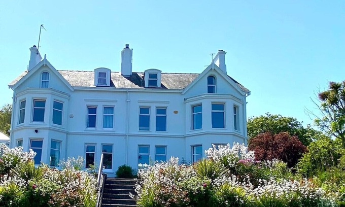Bangor Apartment | Bangor - Breathtaking Oceanfront Views of Belfast Lough