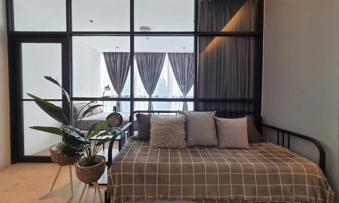 Taman Bukit Pantai Apartment | Family-Friendly Stay at Bangsar Trade Centre, Kuala Lumpur