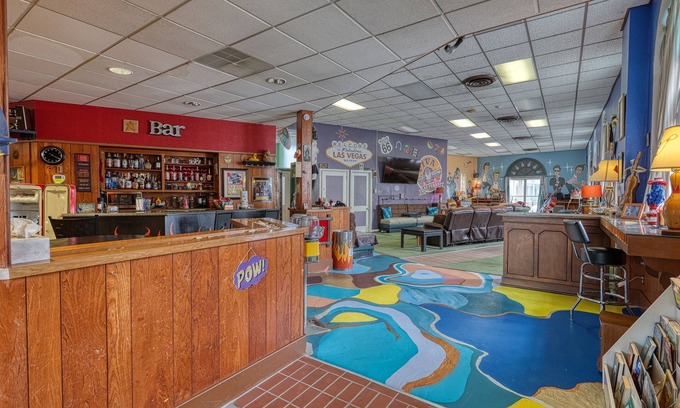 Penbrook House | Cozy Indoor Getaway with Spa and Pet-Friendly Amenities