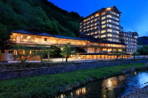 Atsumi Hotel | Experience Relaxation at Bankokuya: Spa and Hot Tub Retreat