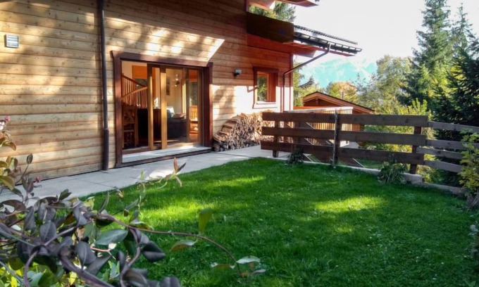 Leytron House | Relax at Banksia by Interhome with Lake View & Spa