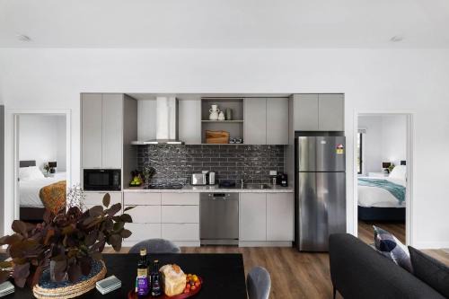 Eganstown House | Child-Friendly Retreat at Banksia Villa - Guest Rated 9.8