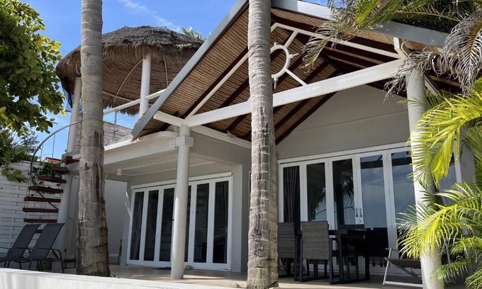 Bophut Apartment | Beachfront Bliss at Bann Kanchana Villas - 10/10 Rated