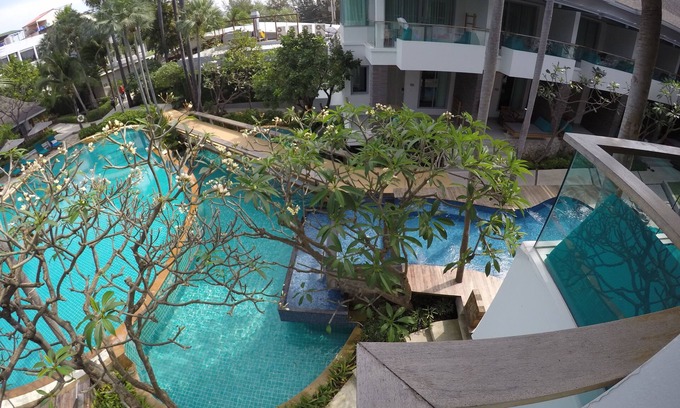 Cha-am Resort | Welcome to Bann Pantai Resort: Family-Friendly Getaway