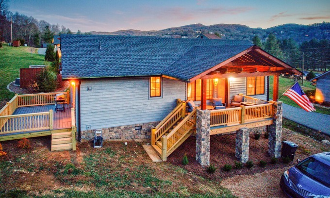 Banner Elk House | Top-Rated Banner Bear: Ideal for Skiing and Family Fun