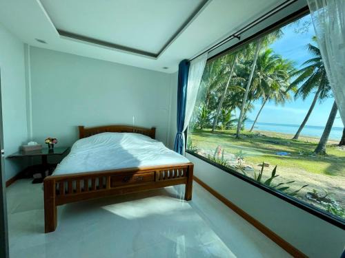 Lang Suan House | Beachside Retreat: Family-Friendly Stay at บ้านระเบียงเล