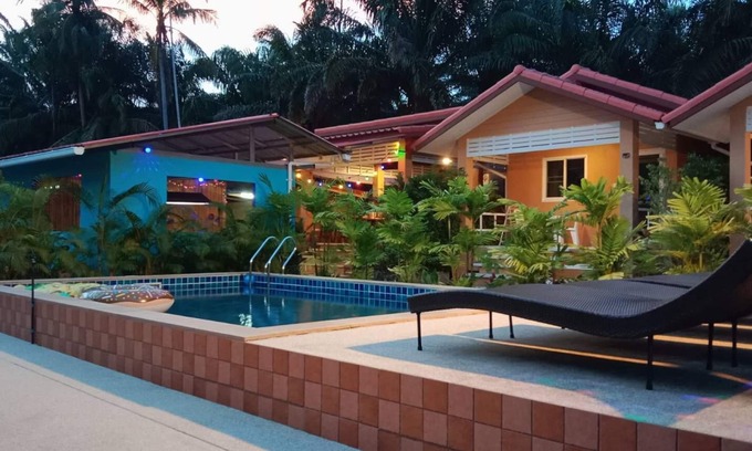 Khanom Hotel | Relax at Bansabai Pool Villa Guesthouse with Ocean View