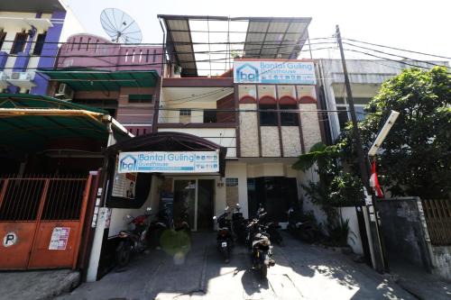 Bandung House | Budget-Friendly Stay at Bantal Guling Pasar Baru
