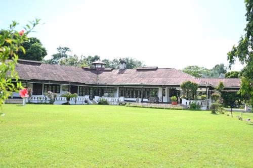 Jorhat Resort | Discover Banyan Grove: Family-Friendly with Breakfast Included