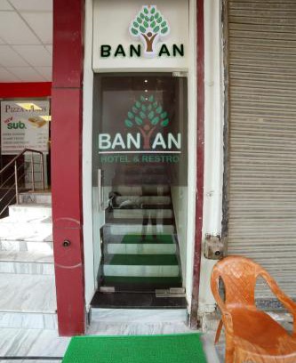 Hisar Hotel | Budget-Friendly Stay at Banyan Hotel & Restro with Spa