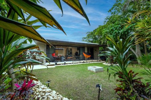 Yonaha Villa | Relax at BANYAN217: Family-Friendly with Hot Tub Bliss