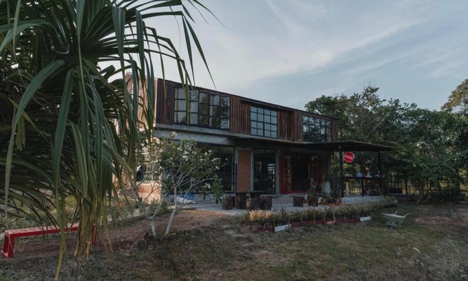 Chumphon Villa | Cozy Bao Fu House: Pet and Child Friendly Retreat