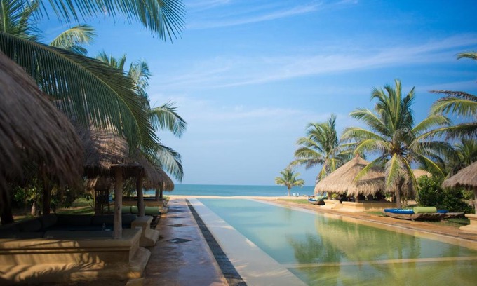 Alankuda Resort | Pet-Friendly Bar Reef Resort with Pool and Hot Tub
