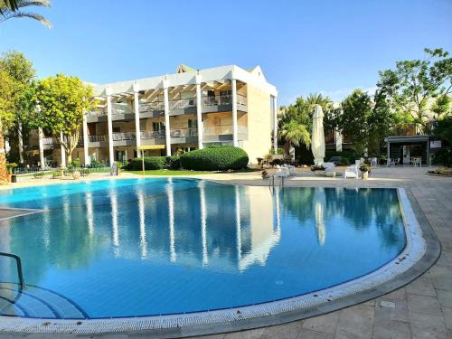 Eilat Apartment | Barak Royal Suites VIP: Steps from Beach & Ocean Views