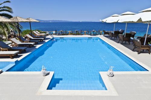 Ormos Panagias Apartment | Barbagiannis House: Ocean View with Pool & Perfect 10 Score