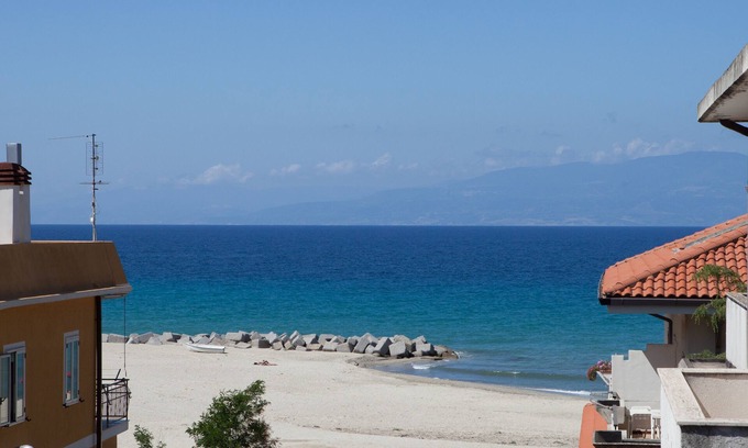 Vibo Marina Bed & Breakfast | Relax at Barbieri: Ocean View, Spa & Family-Friendly Stay