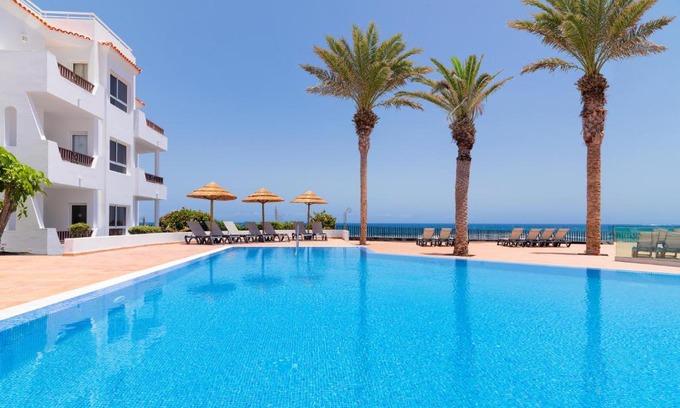 Caleta de Fuste Hotel | Discover Barceló Fuerteventura Royal Level with Ocean Views