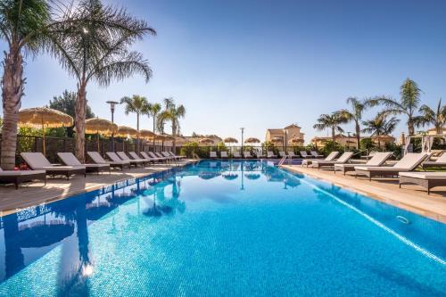 La Colina Hotel | Indulge at Barceló la Nucía Hills: 5-Star Oceanfront Escape