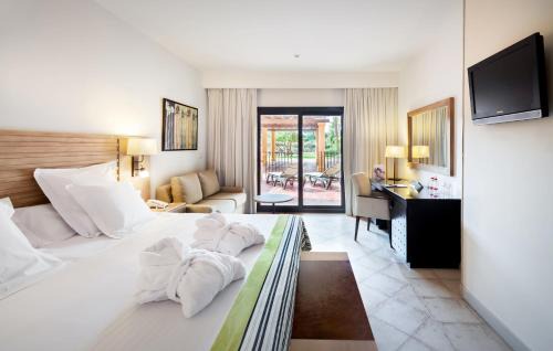Punta Umbria Resort | Experience Barceló Punta Umbría Beach Resort with Ocean Views