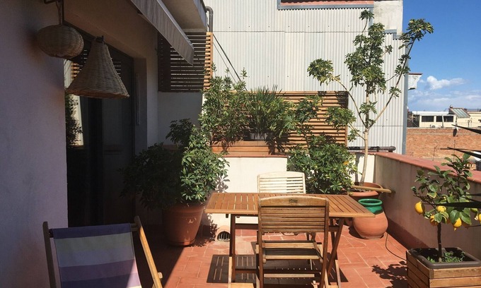 Sants-Montjuic Apartment | Exceptional Barcelona Getaway with Scenic Terrace Views