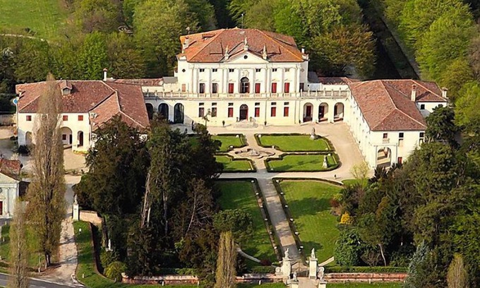 Levada House | Experience Barchessa Palladio: Family-Friendly with Pool & Spa