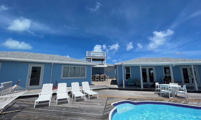 Hope Town House | Unwind at Barefoot Bay: 9.8/10 with Oceanfront Bliss!
