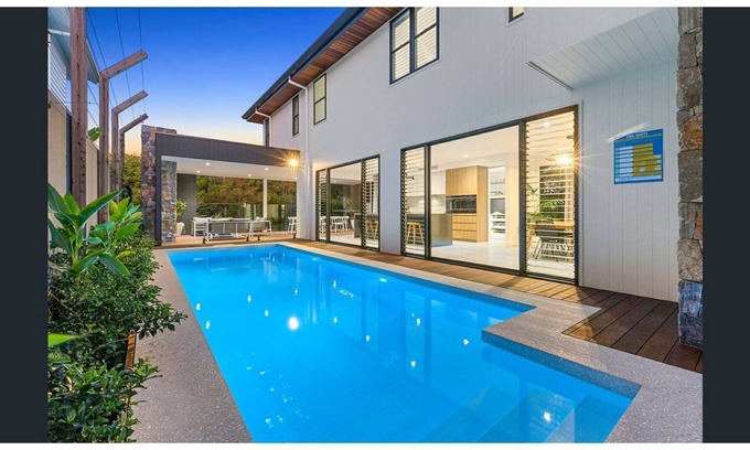 Casuarina House | Beachfront Bliss at Barefoot Beachfront with Private Pool