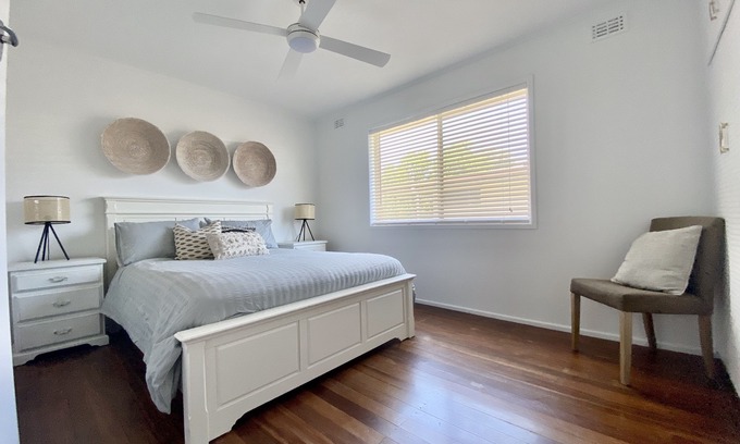 Coolangatta House | Pet-Friendly Beach House with Ocean Views & Hot Tub
