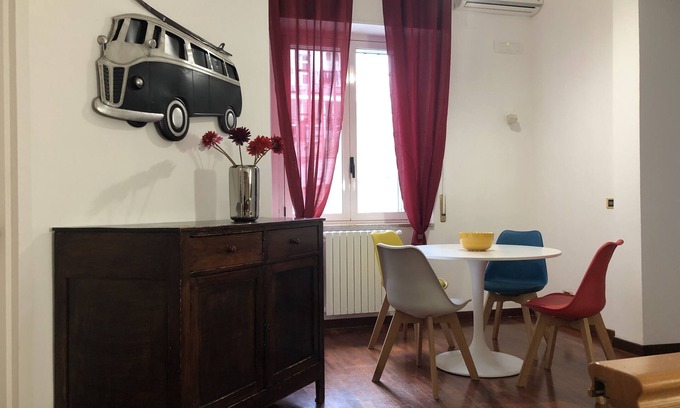 Municipio 1 Apartment | Ideal Bari Retreat - Just 300m from the Gorgeous Sea