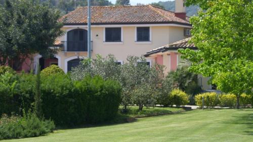 Bari Sardo House | Beachfront Retreat at Casa Vacanze Le More Suite 1