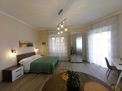 Municipio 2 House | Explore BariVera Rooms: Family-Friendly 4-Star Stay