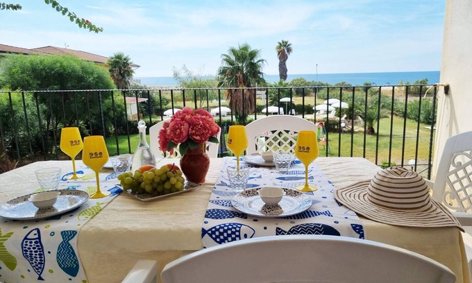 Capo Rizzuto Apartment | Scenic Barko Apartments Le Castella with Ocean View Terrace