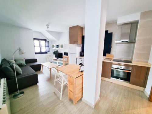 Cudillero Apartment | Guest Rated 9.3: Family-Friendly Stay at Barlovento Cudillero