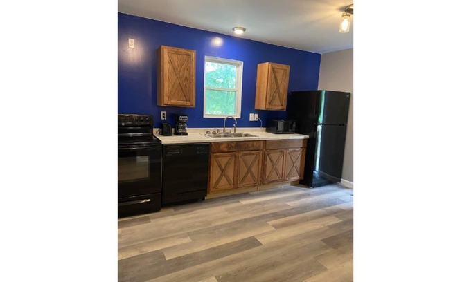 Coalfield House | Ocean View Retreat: Barn and Bling on Windrock Awaits