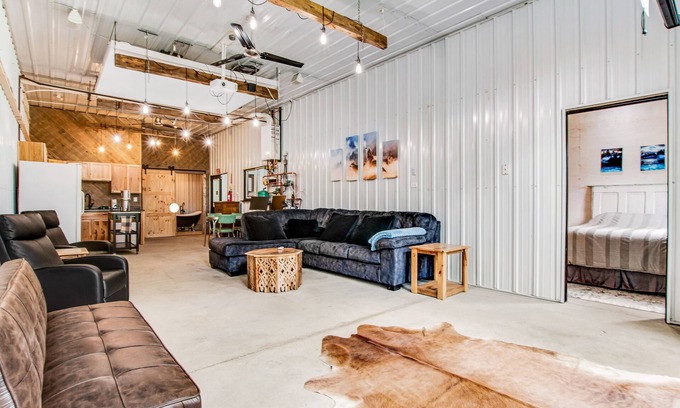 Mather House | Inviting Barn & Cabin with Firepits, Grills, and Kayaks